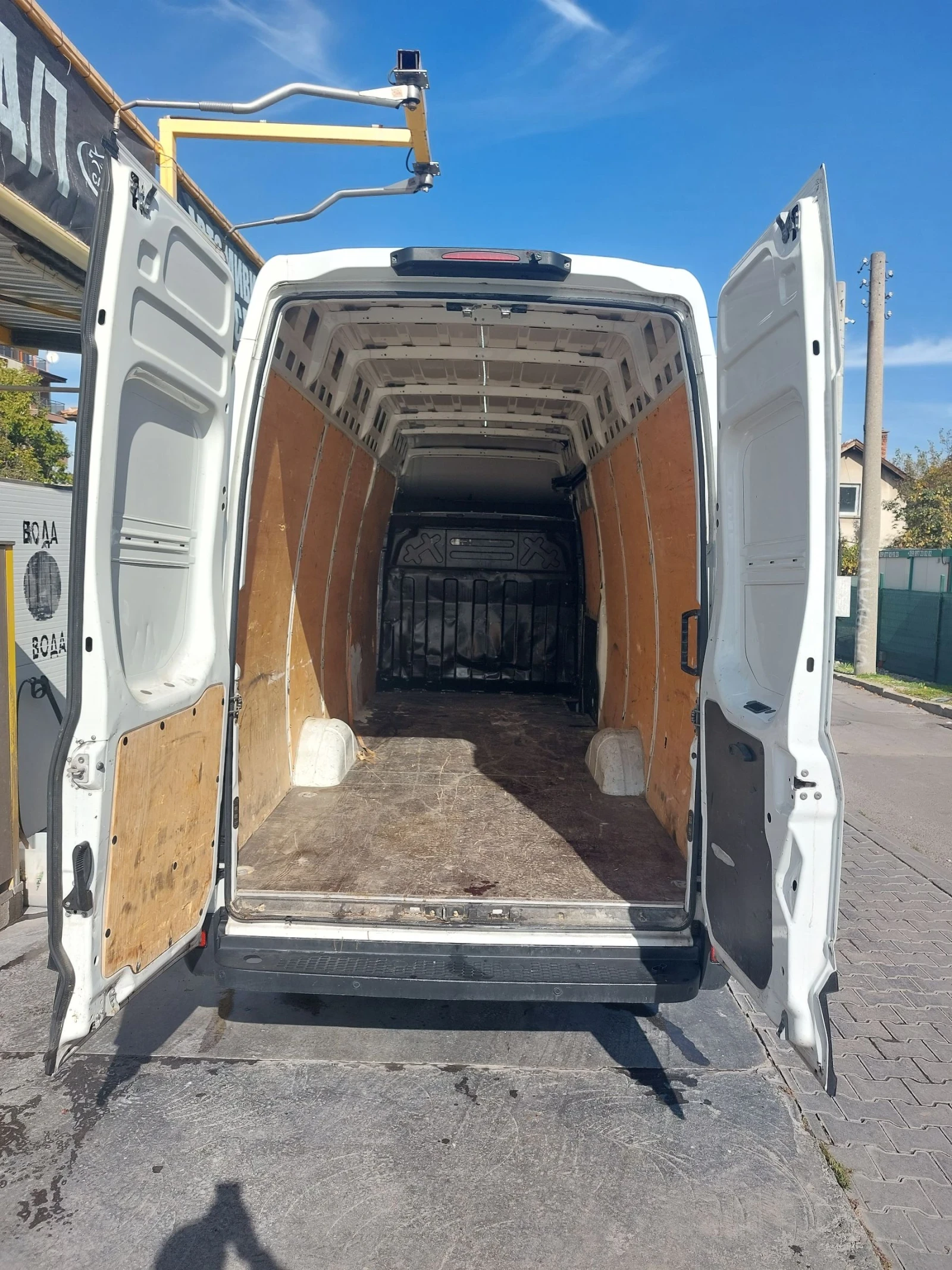 Iveco Daily 35s17 3.0 170k.c - изображение 4
