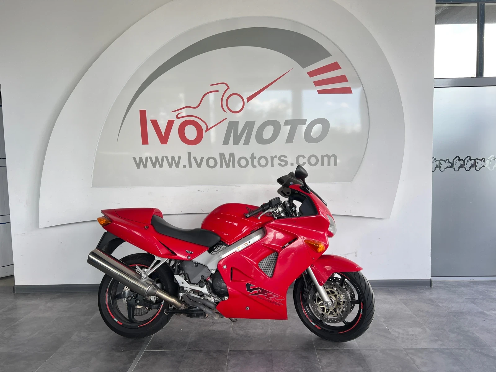 Honda Vfr 800 - изображение 5