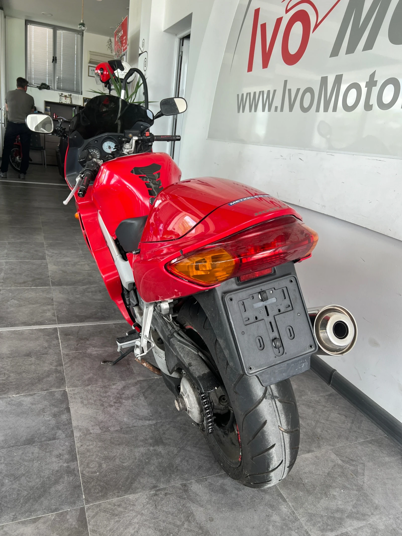 Honda Vfr 800 - изображение 4