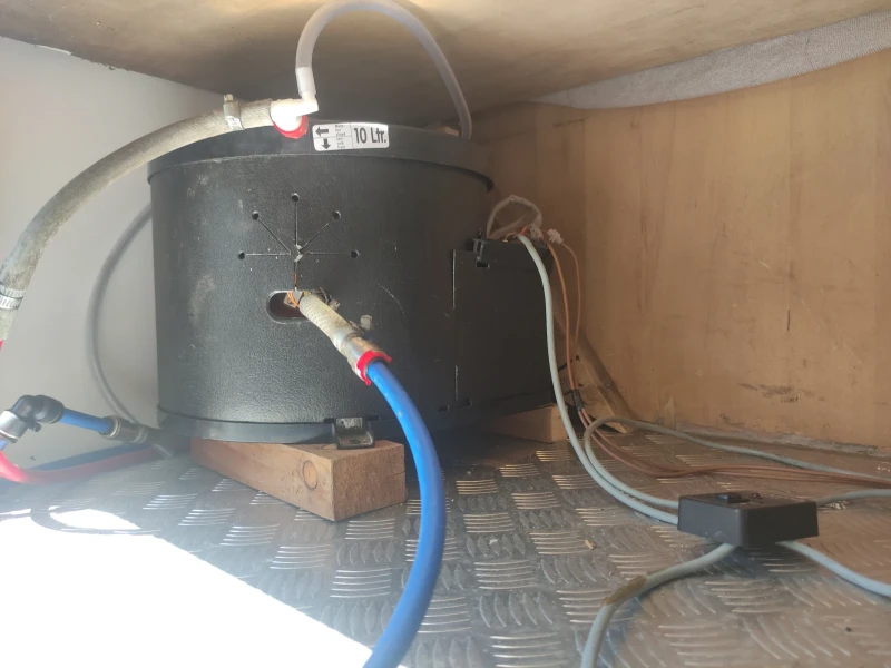 Кемпер Fiat Ducato 1.9 TD, снимка 3 - Каравани и кемпери - 51187126