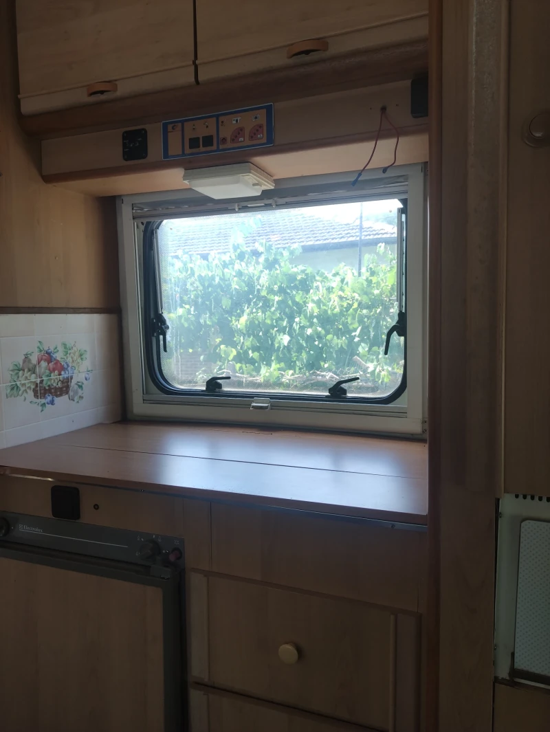 Кемпер Fiat Ducato 1.9 TD, снимка 13 - Каравани и кемпери - 51187126