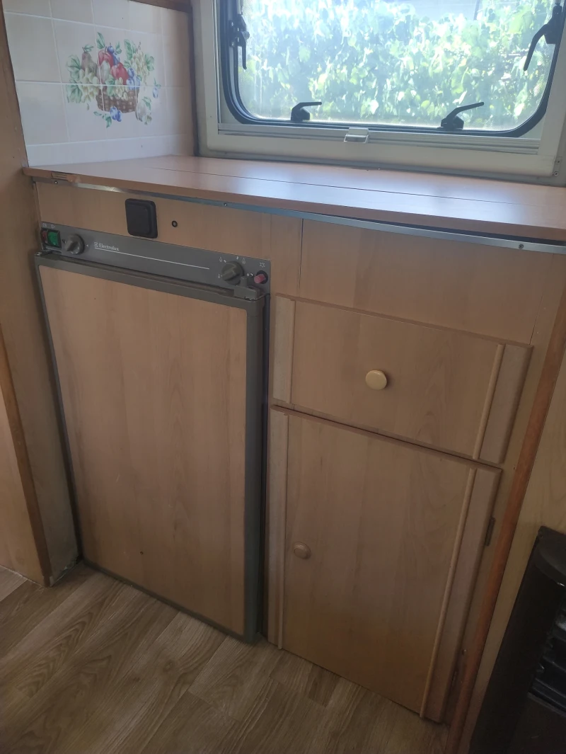 Кемпер Fiat Ducato 1.9 TD, снимка 14 - Каравани и кемпери - 51187126