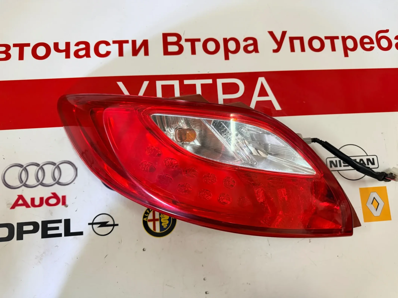 D65151160 Ляв стоп   MAZDA 2 2010 D6151 51160 D6515116