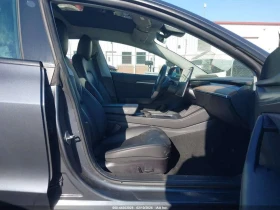 Tesla Model 3 PERFORMANCE DUAL MOTOR AWD/CARFAX/КРАЙНА ЦЕНА БГ , снимка 10