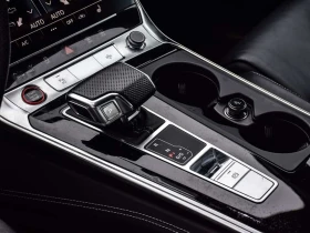 Audi S6 * CARFAX * ДИСТРОНИК * 360 * ПОДГРЕВИ, снимка 11 - Автомобили и джипове - 53671009