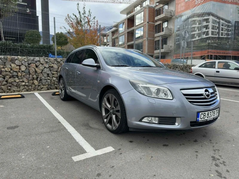 Opel Insignia, снимка 3 - Автомобили и джипове - 43079185