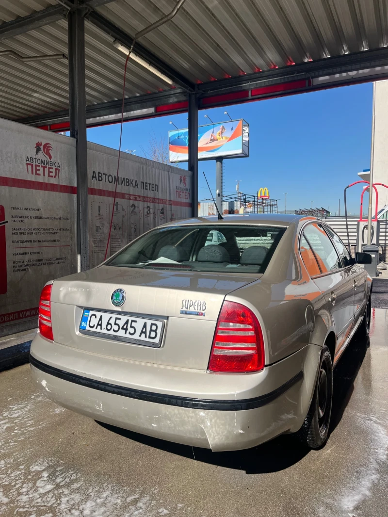 Skoda Superb 1.9TDI, снимка 13 - Автомобили и джипове - 48556311