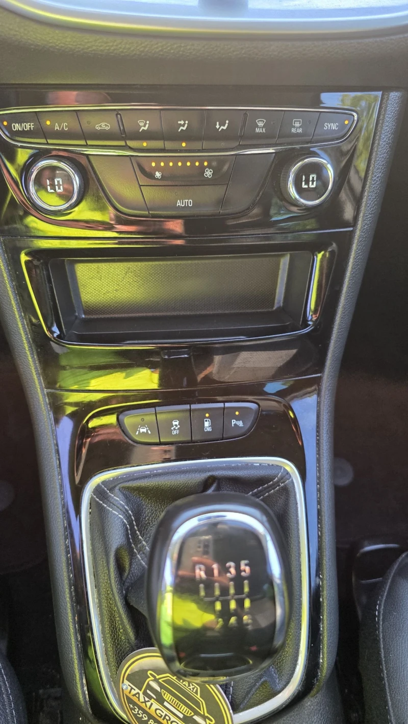 Opel Astra Facelift-1.4CNG* , снимка 15 - Автомобили и джипове - 51646476