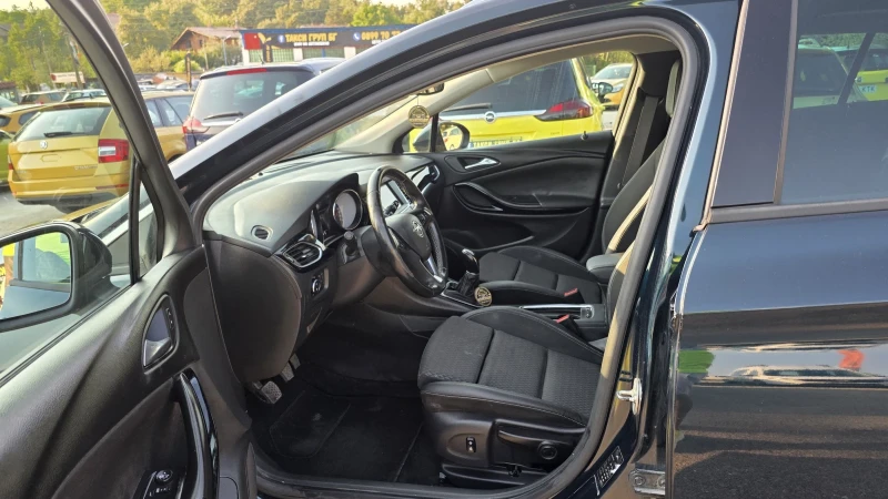 Opel Astra Facelift-1.4CNG* , снимка 10 - Автомобили и джипове - 51646476