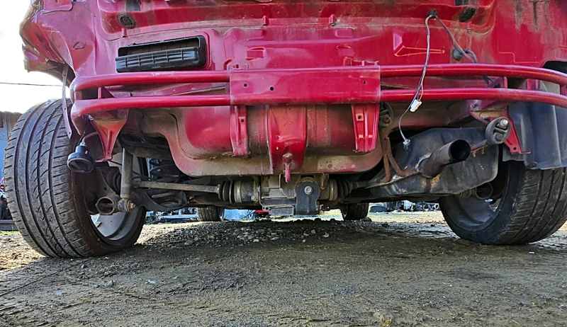 Suzuki Swift 1.3 4WD, снимка 6 - Автомобили и джипове - 52712529