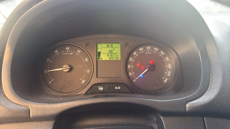 Skoda Fabia, снимка 7 - Автомобили и джипове - 52787648