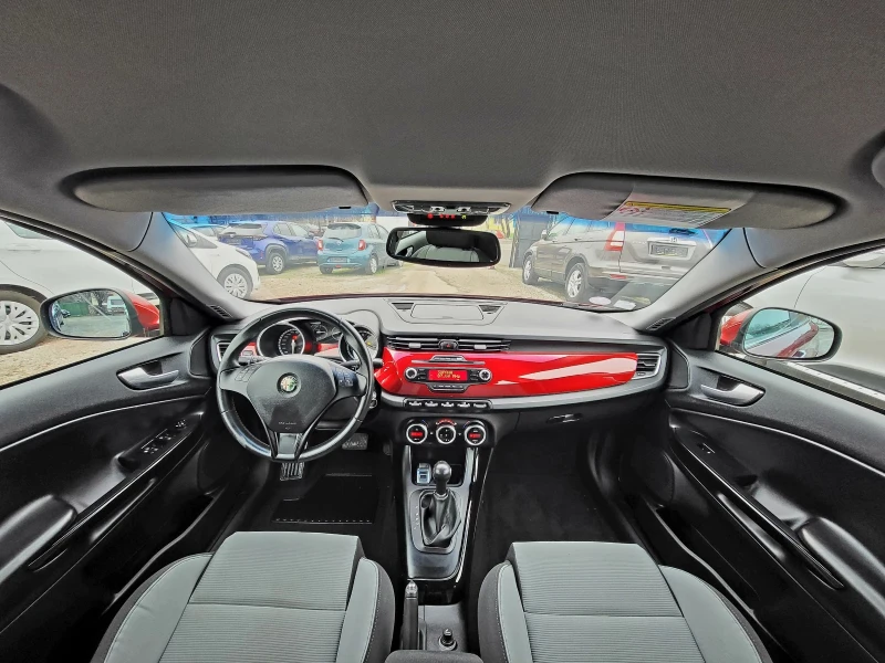 Alfa Romeo Giulietta 1.4 TURBO / 170к.с. / ТОП СЪСТОЯНИЕ , снимка 12 - Автомобили и джипове - 53178680