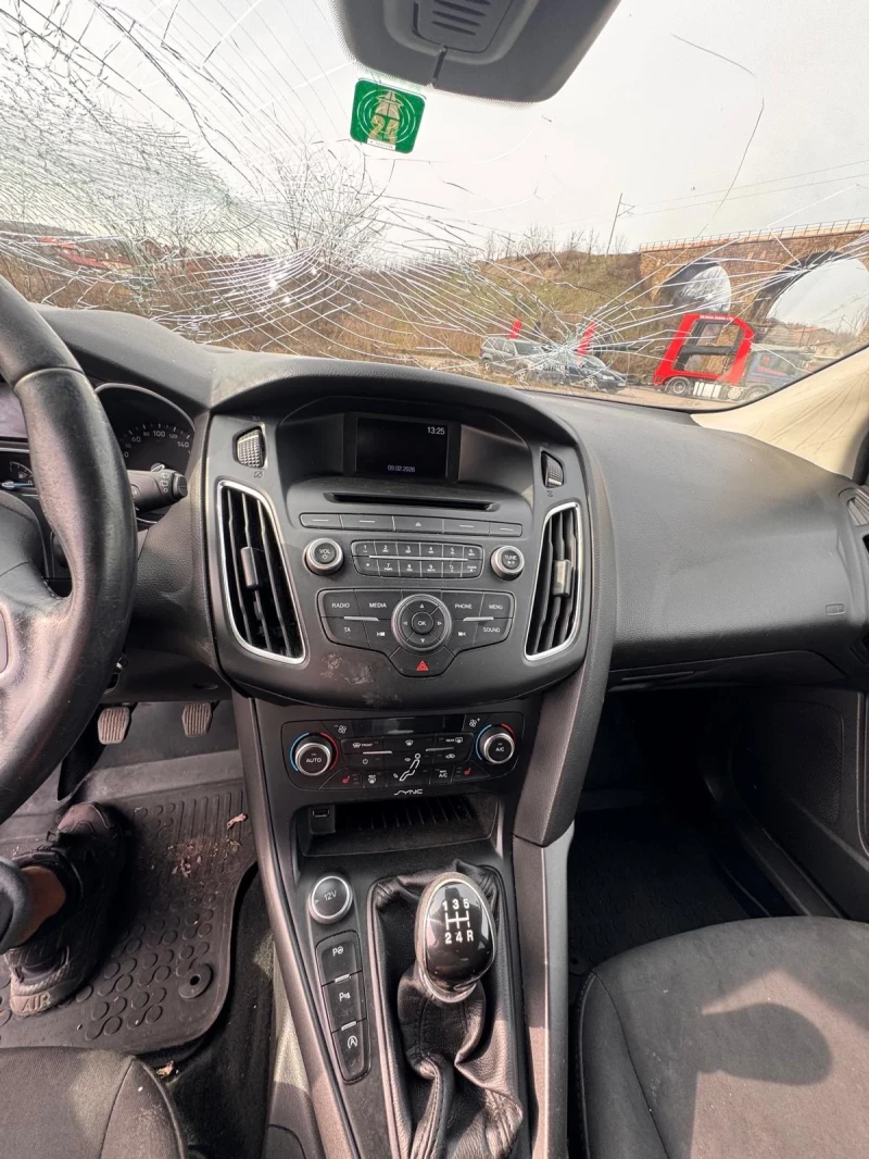 Ford Focus 1.0 EcoBoost, снимка 12 - Автомобили и джипове - 53458638