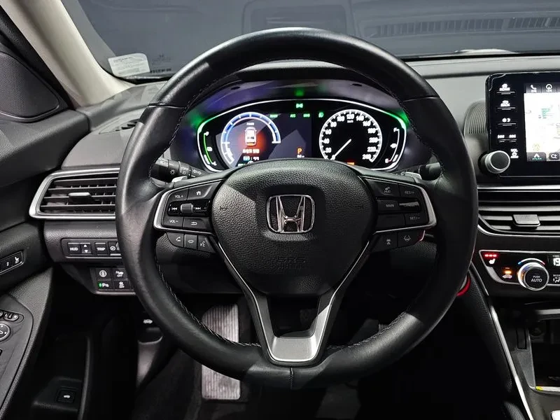 Honda Accord 10Th Generation 2.0 Hybrid Touring, снимка 12 - Автомобили и джипове - 55044894