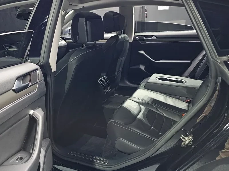 VW Arteon 2.0 Tdi Prestige, снимка 12 - Автомобили и джипове - 56224364