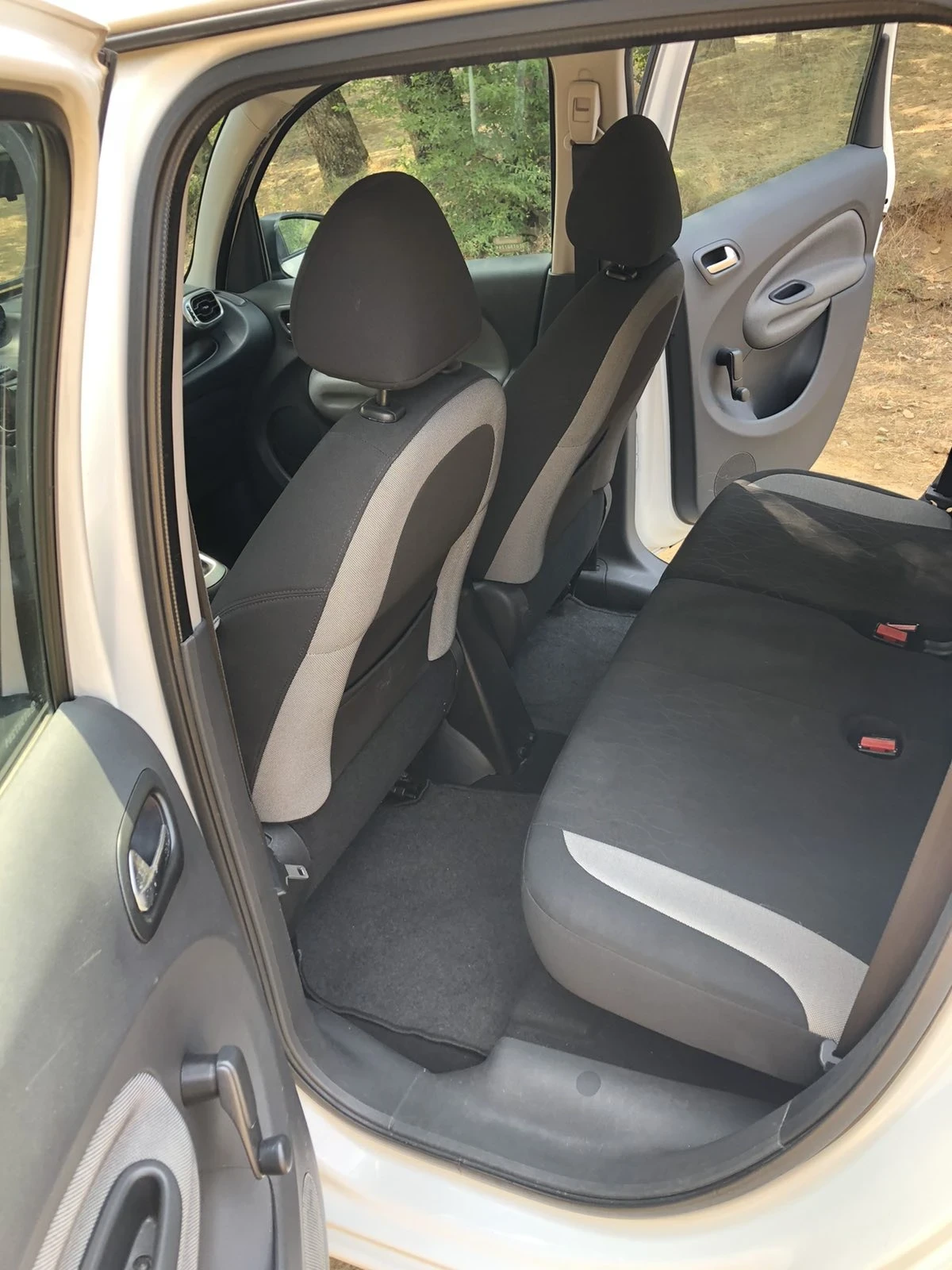 Citroen C3 Picasso 1.4 ГАЗ - изображение 9