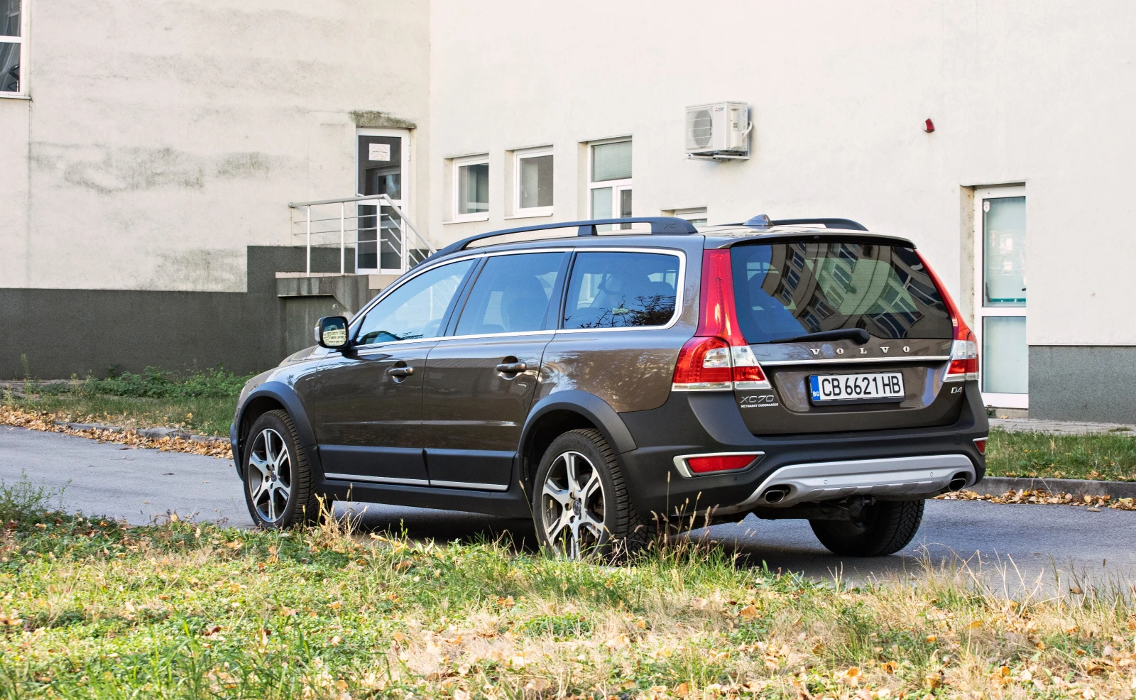 Volvo Xc70 D4 2WD - изображение 4