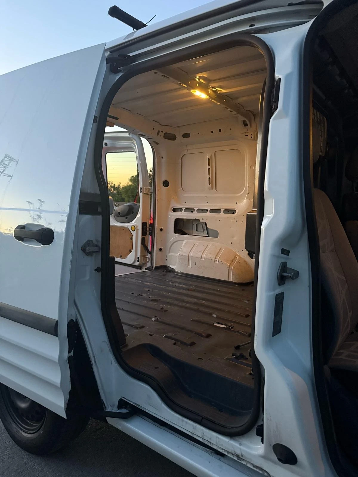 Ford Connect 1, 8D 90k.c. КЛИМА, FACELIFT, СТРАНИЧНА ВРАТА - изображение 9