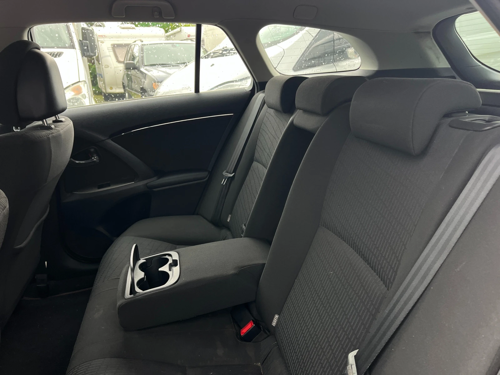 Toyota Avensis 2.2D-CAT AВТОМАТИК - изображение 10