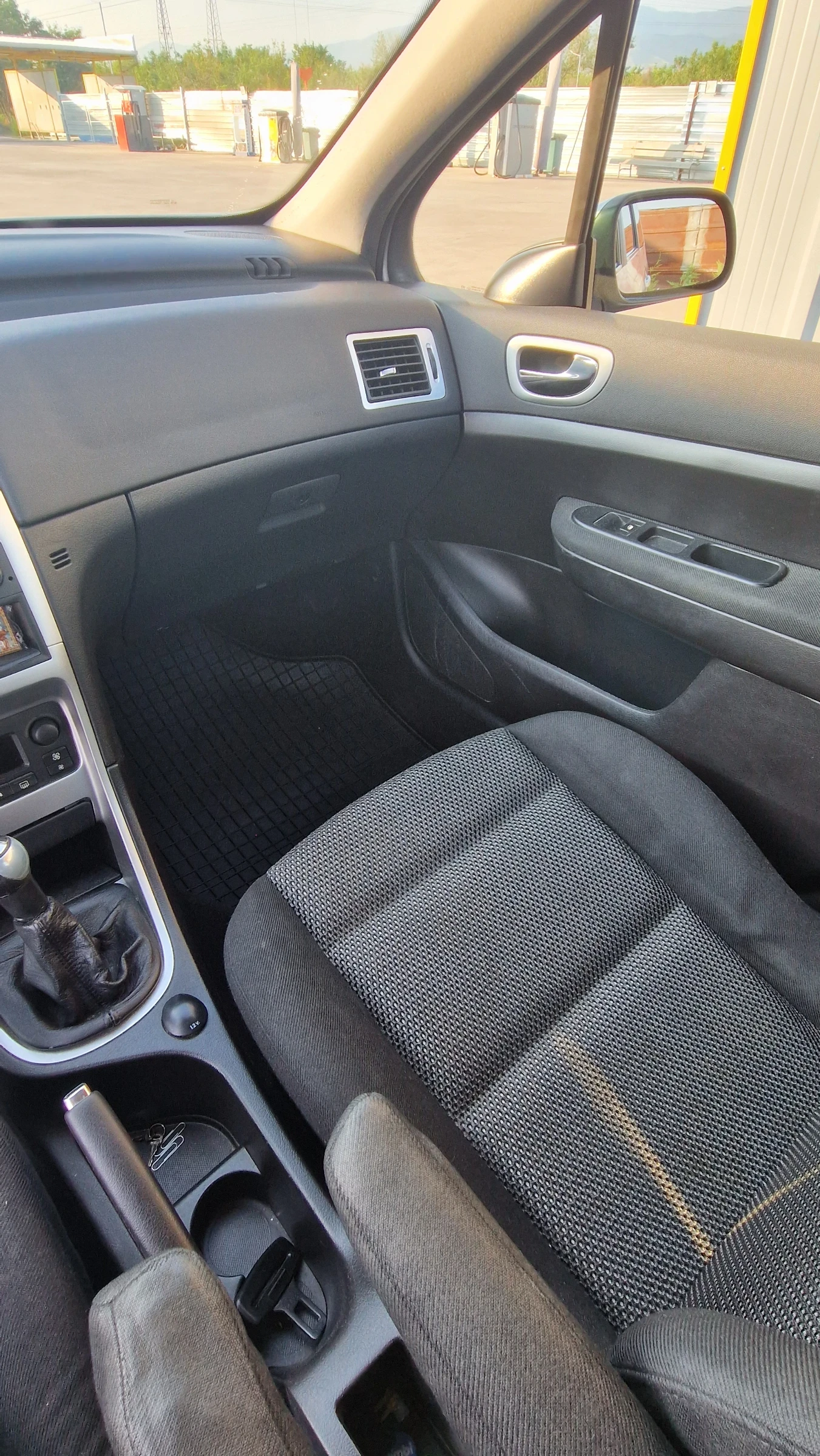 Peugeot 307 SW 1.6 HDI 109KC - изображение 5