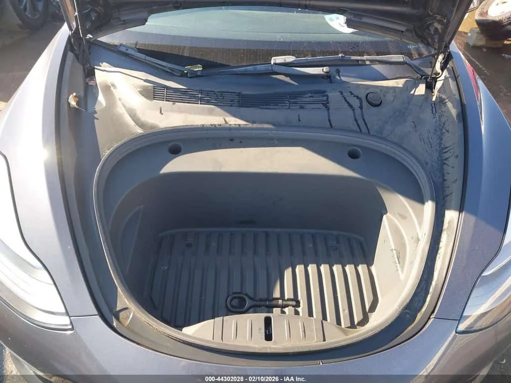 Tesla Model 3 PERFORMANCE DUAL MOTOR AWD/CARFAX/КРАЙНА ЦЕНА БГ , снимка 14 - Автомобили и джипове - 53937612