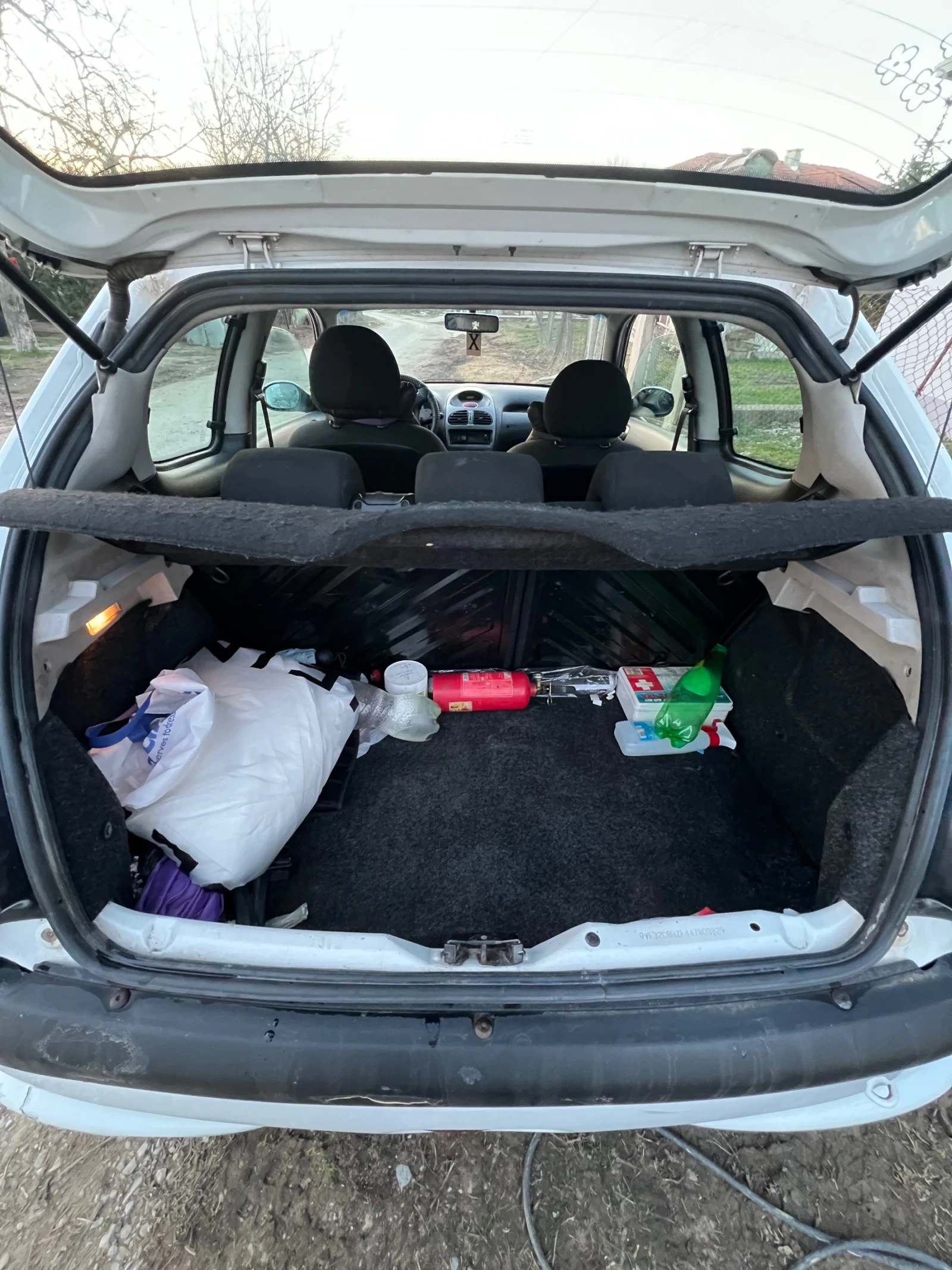 Peugeot 206 1.4hdi, снимка 4 - Автомобили и джипове - 53950568