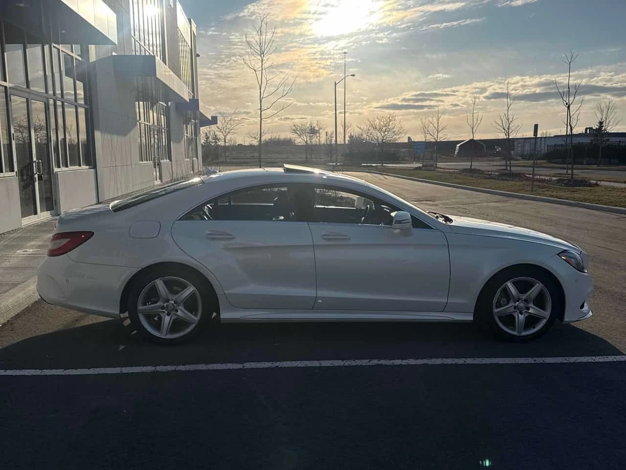 Mercedes-Benz CLS 400 * 4MATIC * 360 * H/K * ПОДГРЕВИ * ПАМЕТ, снимка 3 - Автомобили и джипове - 54079483