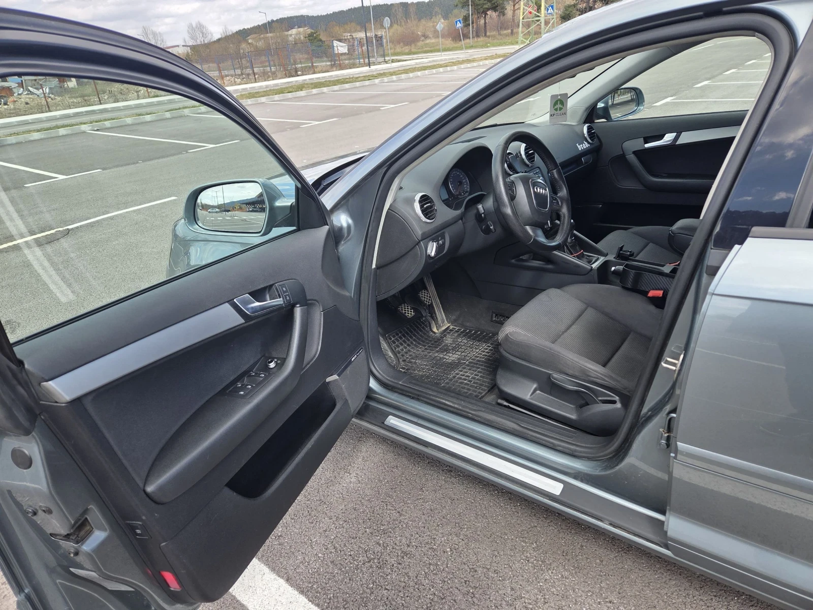 Audi A3 Sportback 2.0TDI, снимка 7 - Автомобили и джипове - 54157894