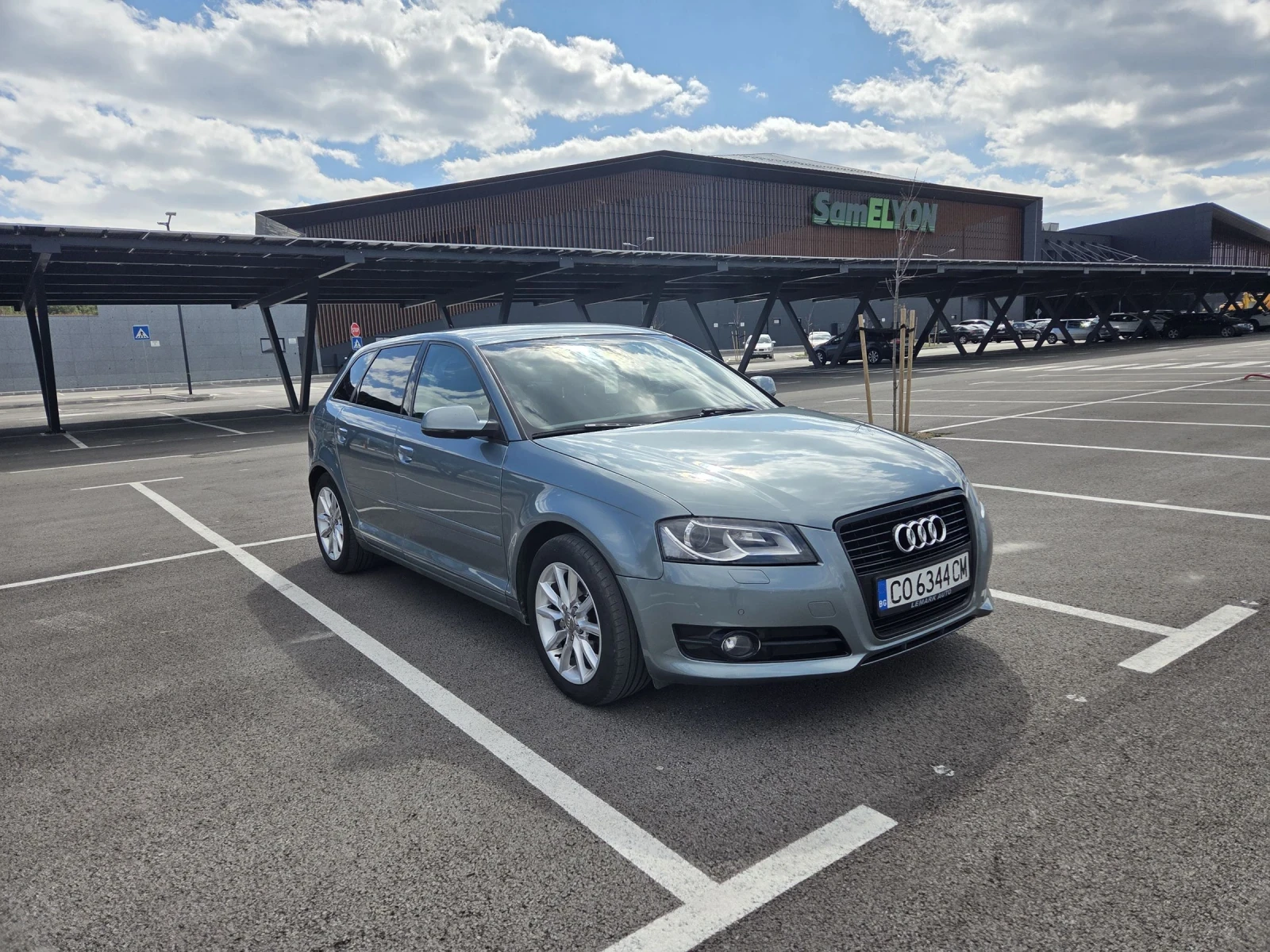 Audi A3 Sportback 2.0TDI, снимка 5 - Автомобили и джипове - 54157894