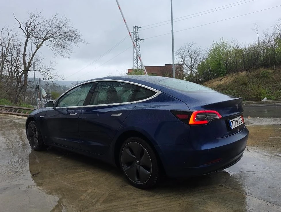 Tesla Model 3 Европейска с Гаранция, снимка 3 - Автомобили и джипове - 54273787
