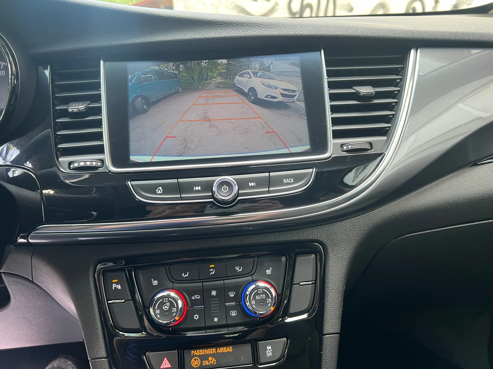 Opel Mokka X 1.4 Turbo, снимка 13 - Автомобили и джипове - 54345047