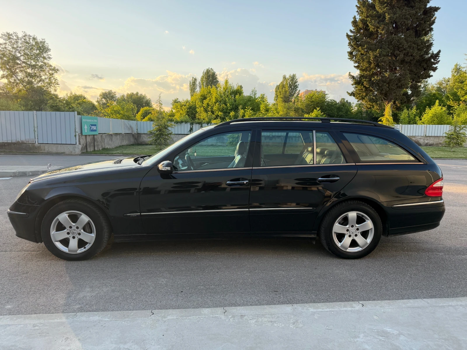 Mercedes-Benz E 280 Koja/Navi/parktronic/tempomat/xenon, снимка 2 - Автомобили и джипове - 54663096