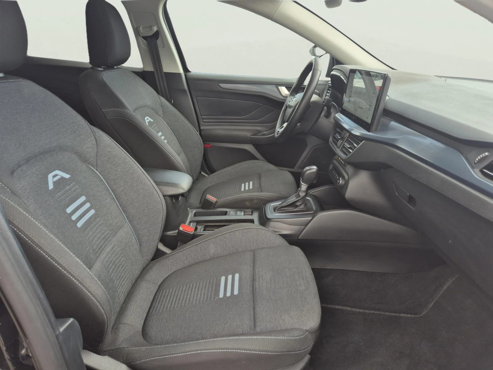 Ford Focus 1.0 EcoBoost, снимка 10 - Автомобили и джипове - 54983442