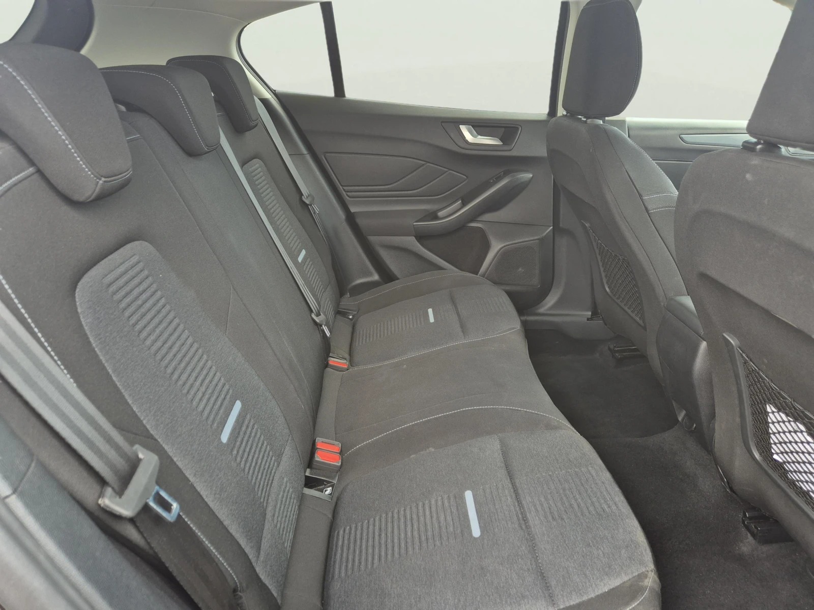 Ford Focus 1.0 EcoBoost, снимка 9 - Автомобили и джипове - 54983442