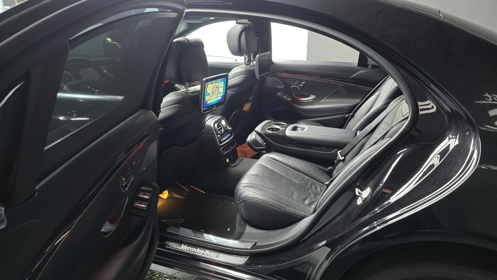 Mercedes-Benz S 350 LONG 4MATIC/ОБДУХВАНЕ/ПАНОРАМА/ДИСТРОНИК/360, снимка 13 - Автомобили и джипове - 55528422