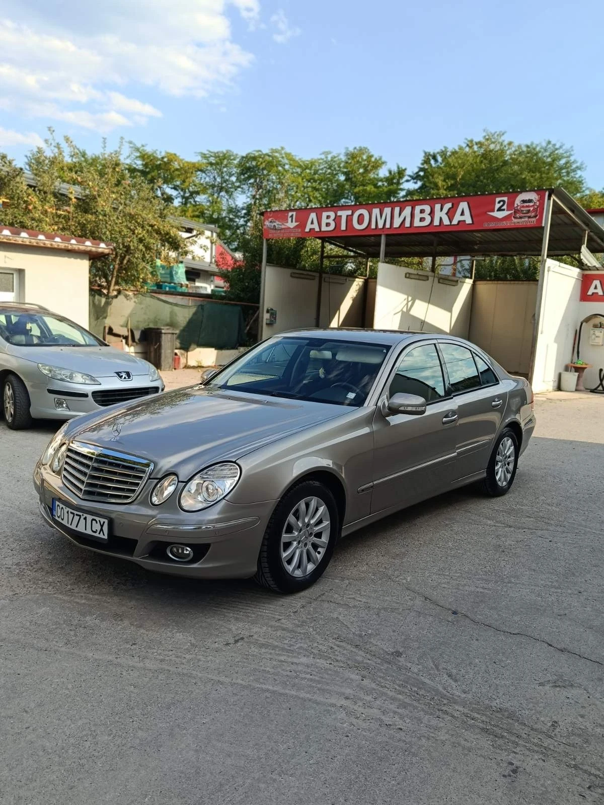 Mercedes-Benz 280, снимка 3 - Автомобили и джипове - 55754691
