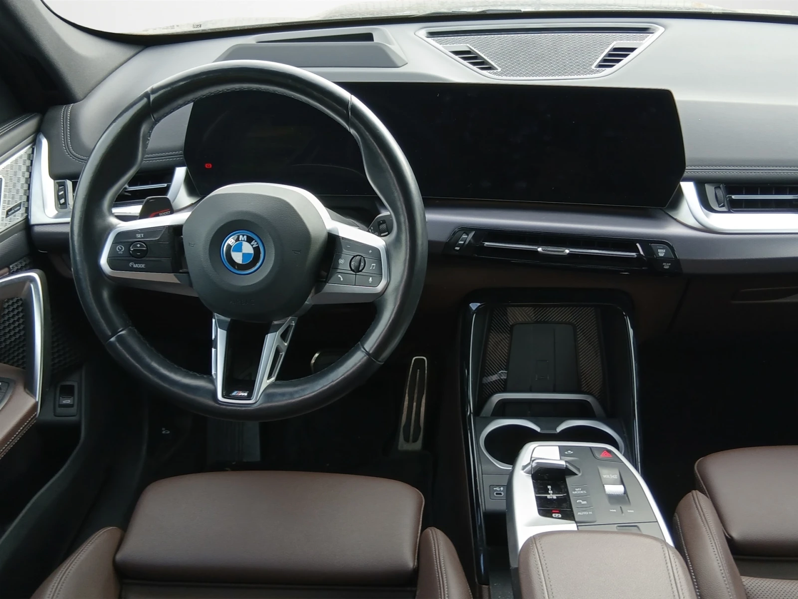 BMW iX1 xDrive30, снимка 7 - Автомобили и джипове - 56700948