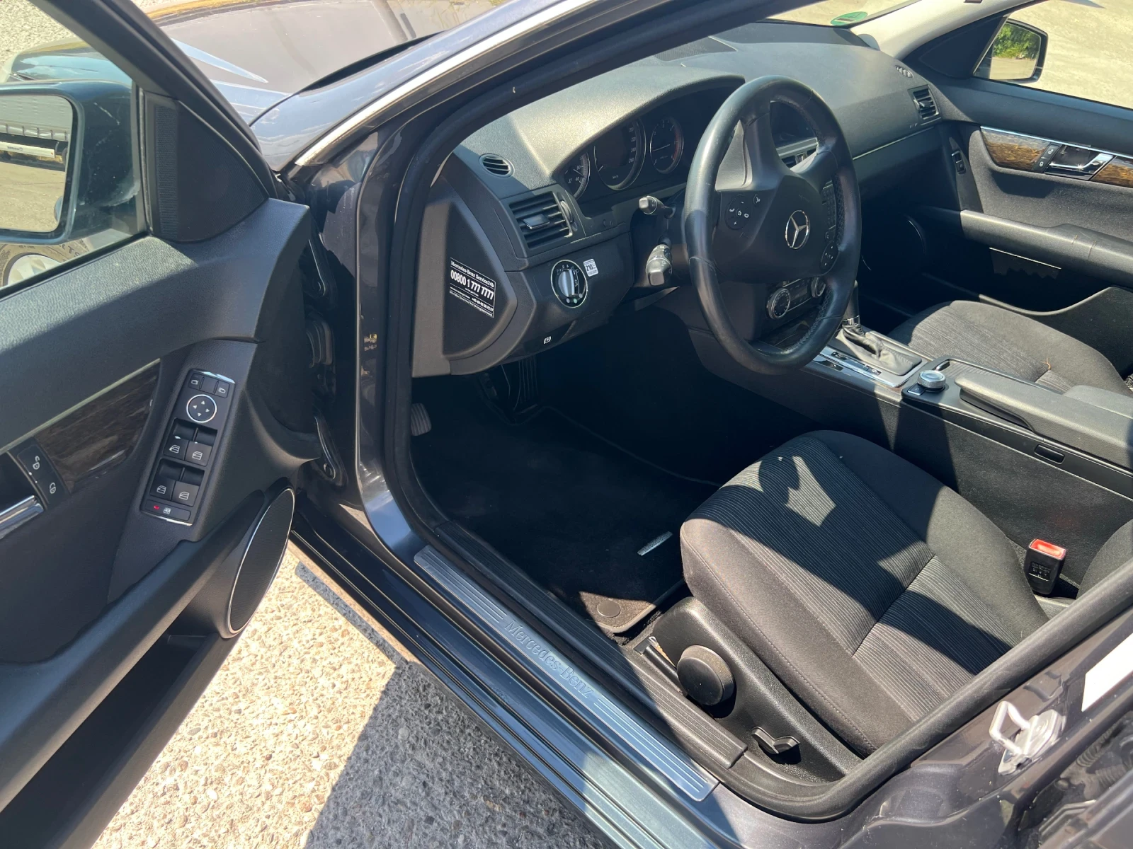 Mercedes-Benz C 220 ОМ-646/2008/Автомат/Germany, снимка 9 - Автомобили и джипове - 56053700