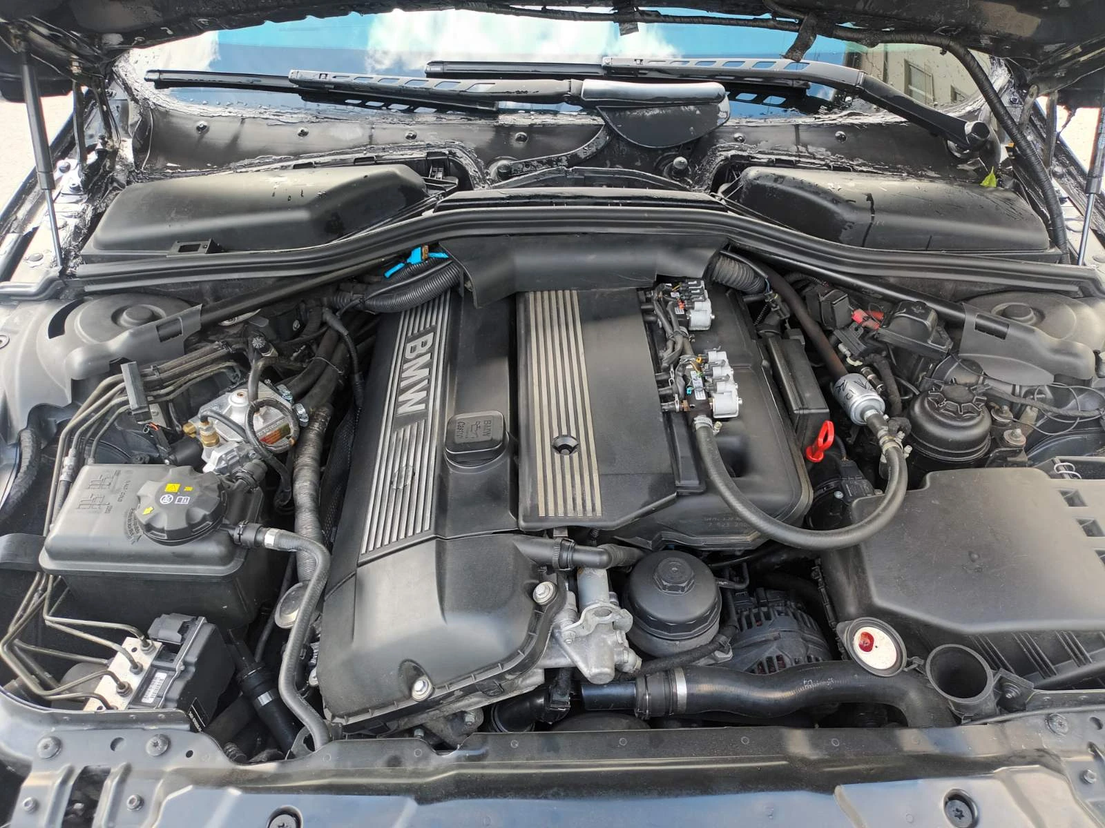 BMW 520, снимка 7 - Автомобили и джипове - 56213226