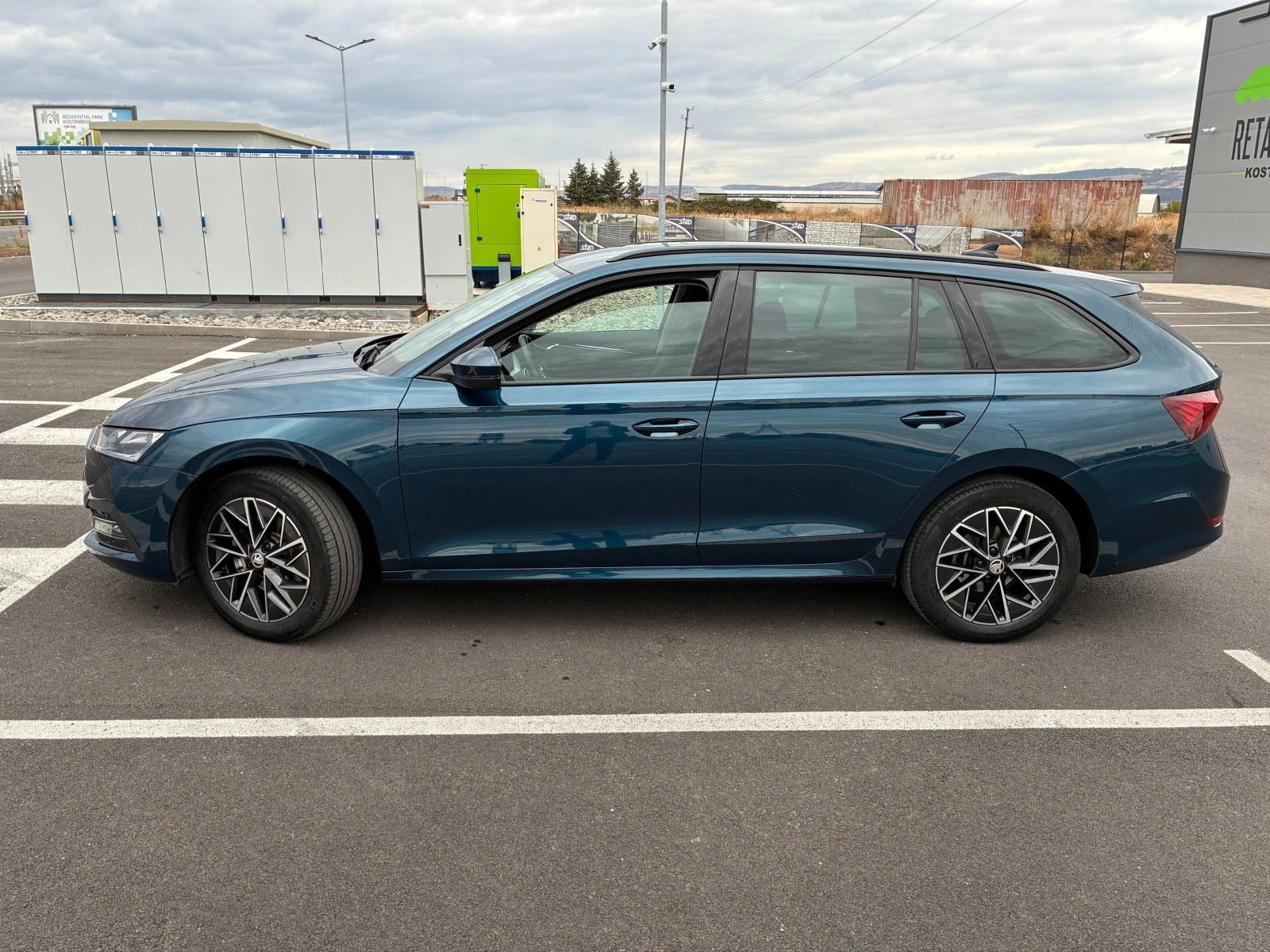 Skoda Octavia, снимка 2 - Автомобили и джипове - 56439373