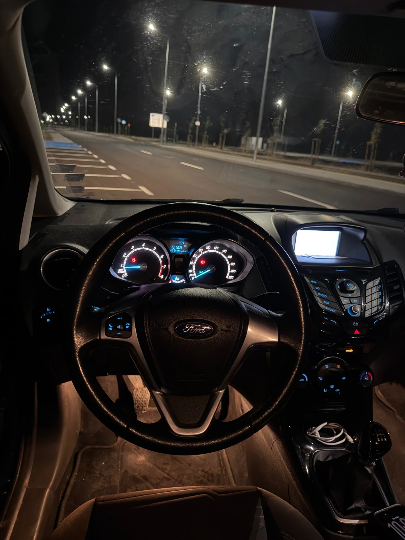Ford Fiesta, снимка 8 - Автомобили и джипове - 56708064
