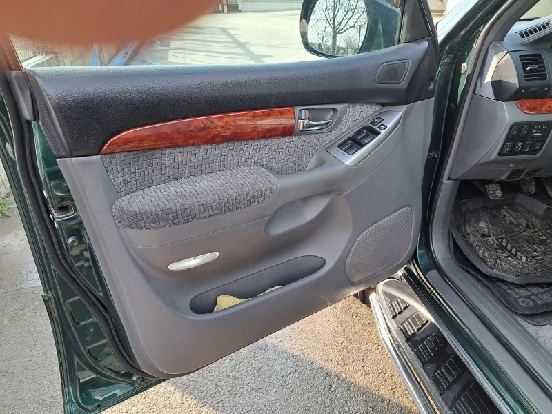 Toyota Land cruiser, снимка 6 - Автомобили и джипове - 52371600