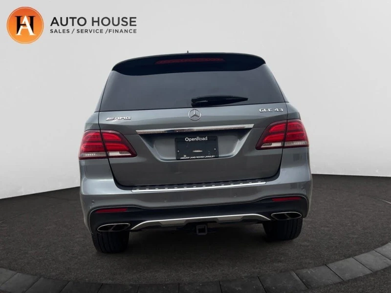 Mercedes-Benz GLE 43 AMG PANO* BLIND SPOT* KEYLESS*  ПОДГРЕВ* 360* , снимка 4 - Автомобили и джипове - 53026130