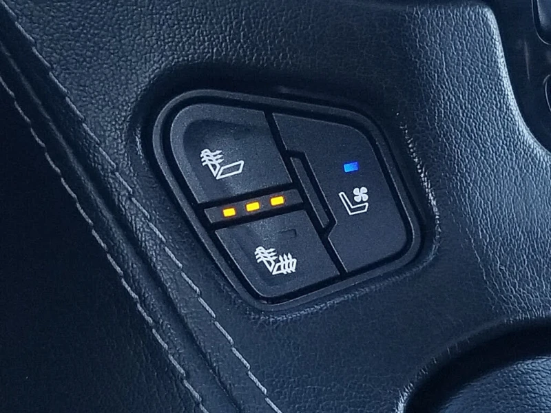 Chevrolet Tahoe, снимка 14 - Автомобили и джипове - 53026680