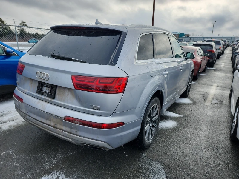 Audi Q7 360view* Pano* Обдух* Подгрев* , снимка 3 - Автомобили и джипове - 53234372