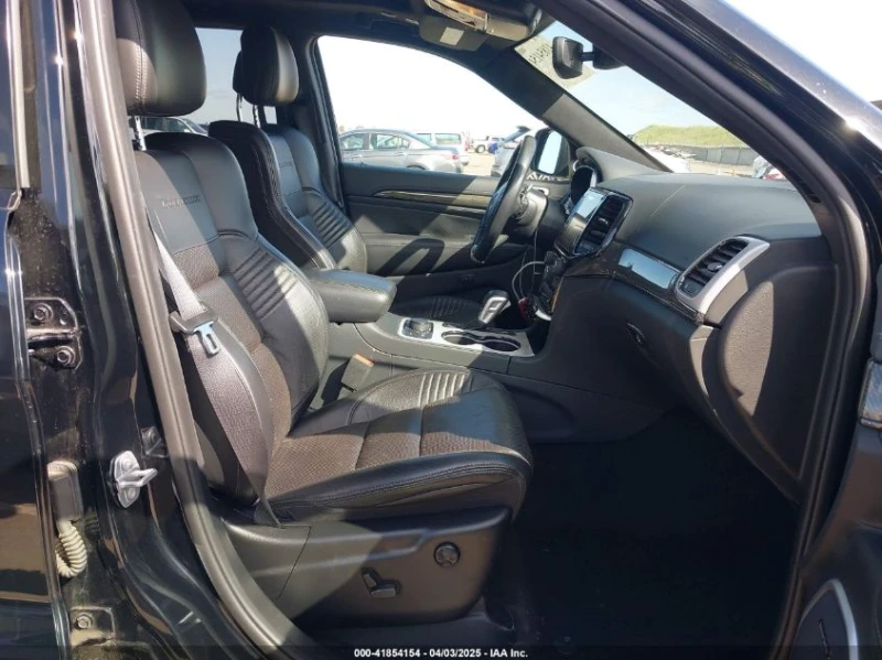 Jeep Grand cherokee 6.2L V-8 SUPERCHARGER, 707HP 4X4 Drive, снимка 10 - Автомобили и джипове - 53342738