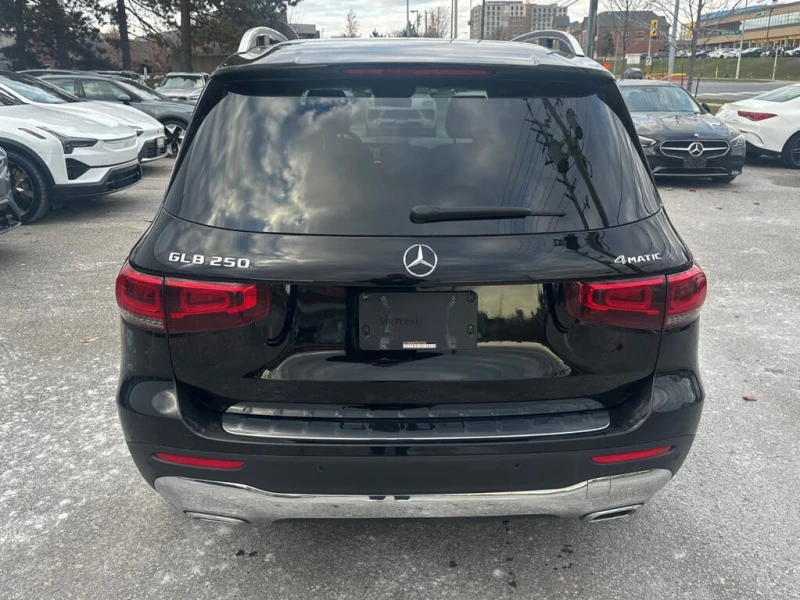 Mercedes-Benz GLB GLB 250* 4MATIC* АвтоКредит* (ЦЕНА ДО БГ), снимка 4 - Автомобили и джипове - 53375374