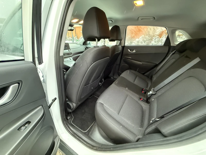 Hyundai Kona Facelift 64kwh гаранция, снимка 8 - Автомобили и джипове - 53581037