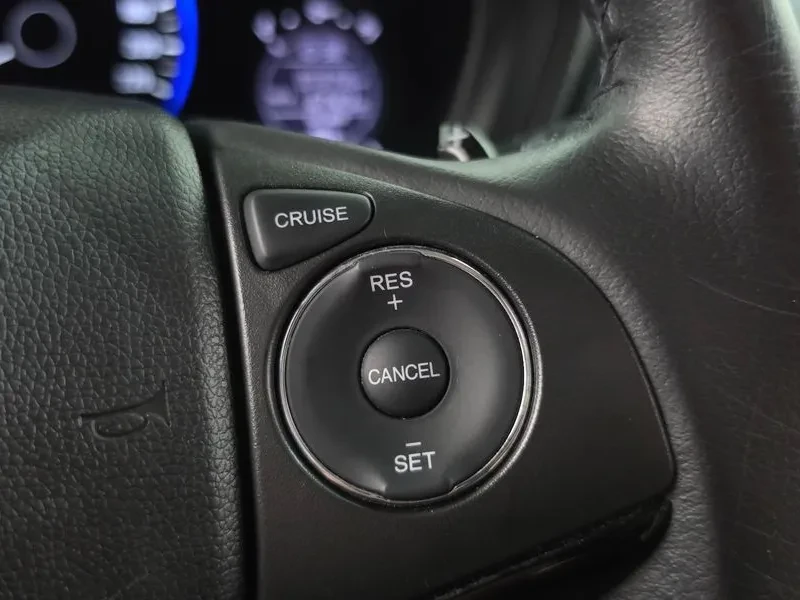 Honda Hr-v 1.8, снимка 16 - Автомобили и джипове - 55740155