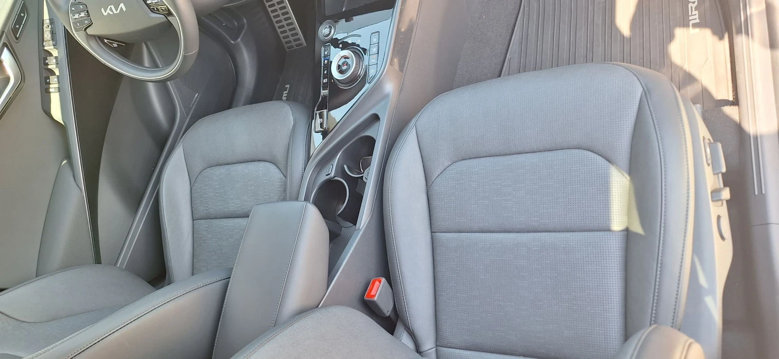 Kia Niro 1.6HEV Limited - изображение 10